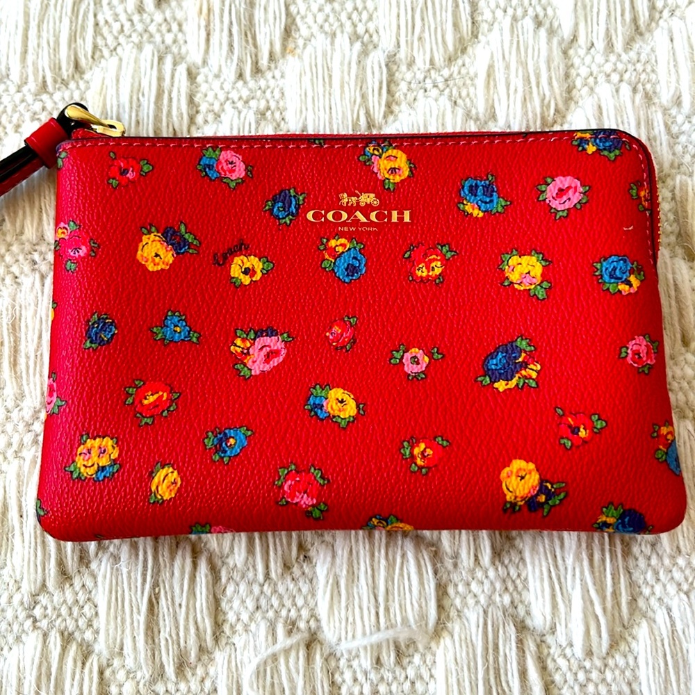 Coach EUC Red Floral wristlet